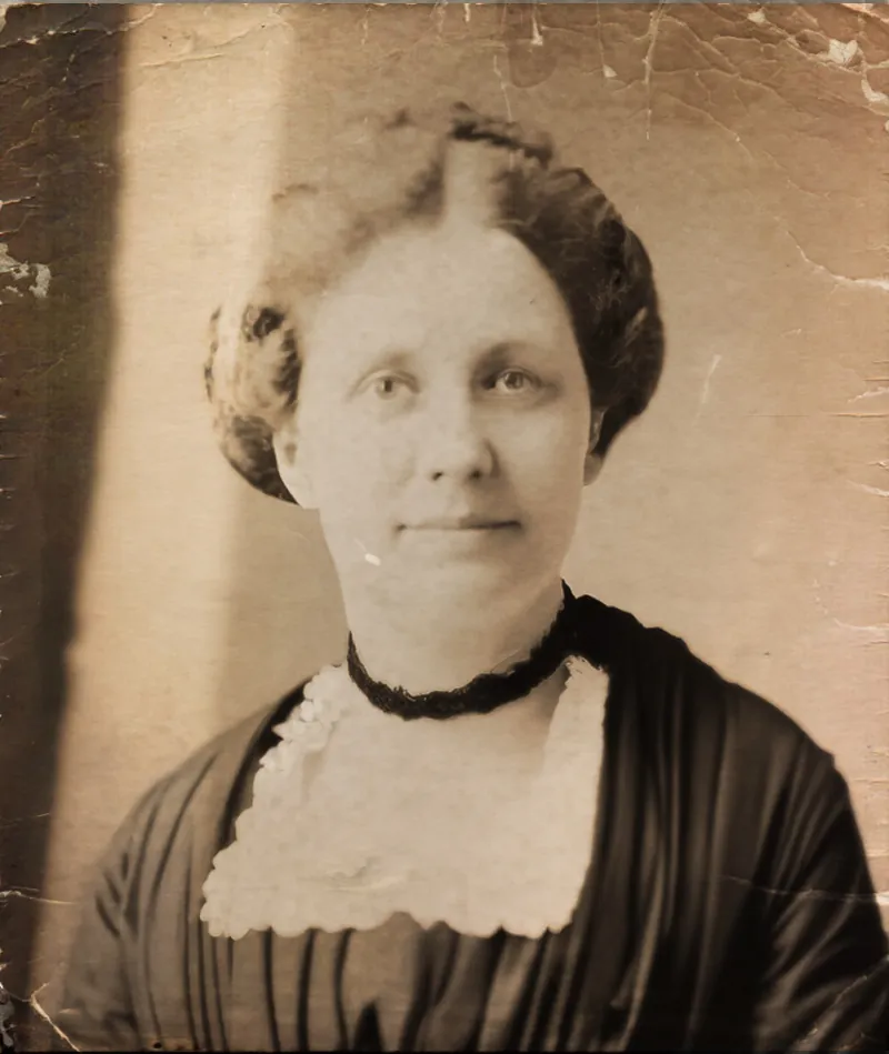 Retrato antiguo de Lucía Balenciaga