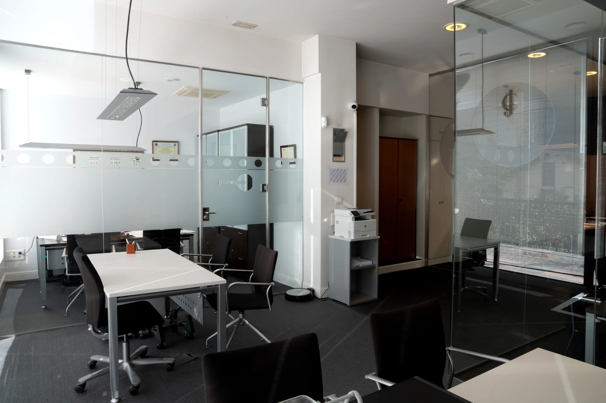 La sala de reuniones acristalada